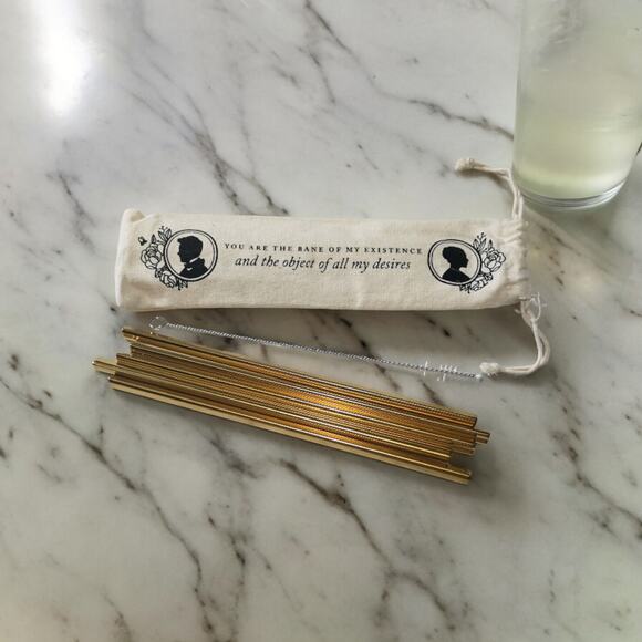 Owlcrate New Bridgerton inspired heart shaped straw set - Picture 6 of 6